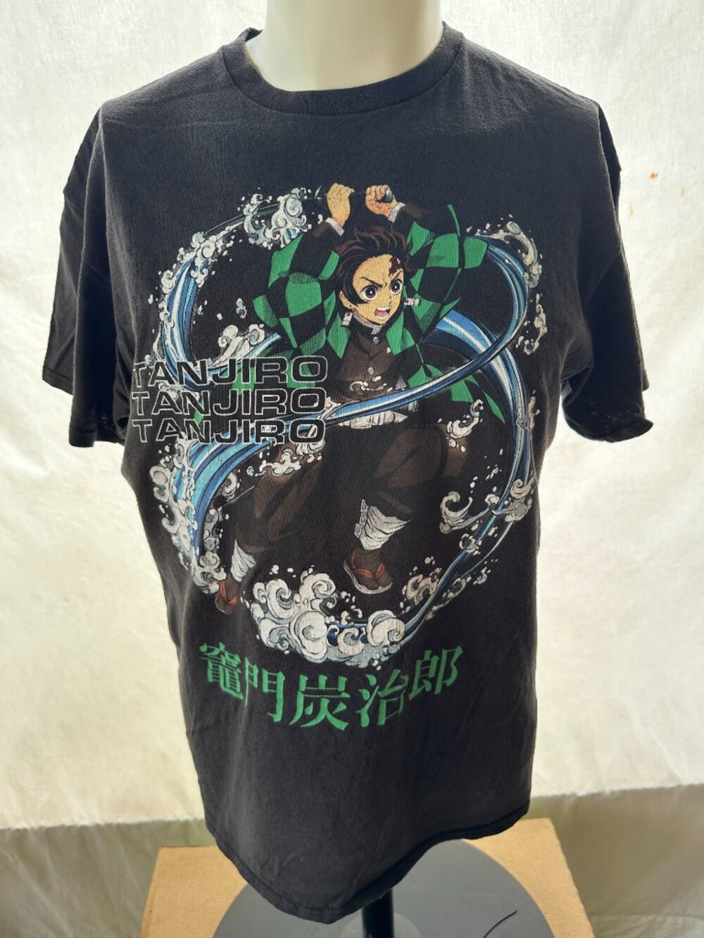 Demon Slayer Tanjiro Men's Black T Shirt Size Large Aniplex